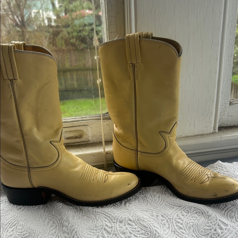 Tony Lama Cream Heeled Boots